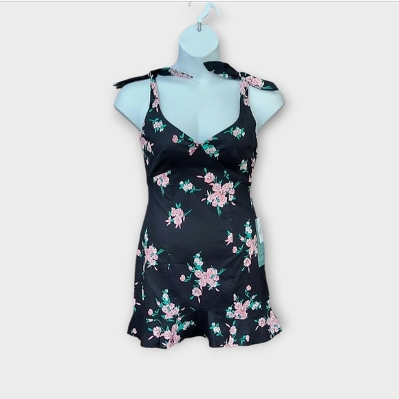 NWT B. Smart Black Dress with Pink Floral Design ~sz 11 - Picture 3 of 7